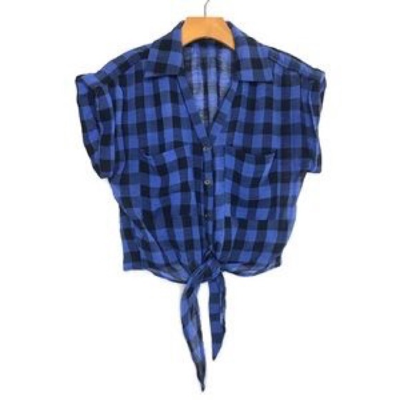 Super cute plaid tied cropped blouse - Picture 1 of 5